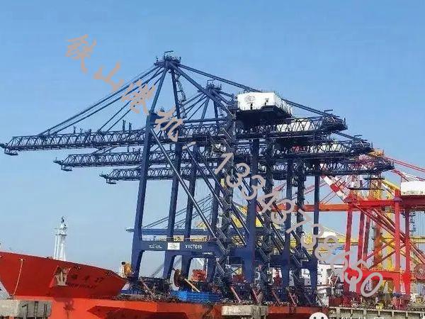 湖南衡陽岸橋廠家岸橋工作起來效率高，節(jié)省空間